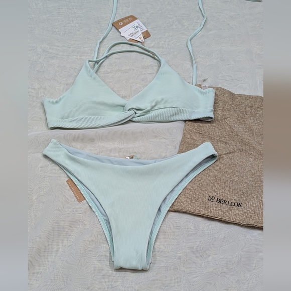 Berlook Other - Berlook / New with tags / XS / small / medium / Cyan solid bikini set